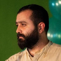 من که جلد بام شاه مشهدم