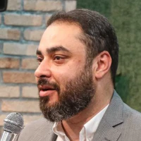 دیدم غدیری را که مولا سرفراز است