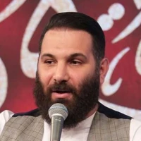 ایوون طلای شاه را از دور می‌بینم