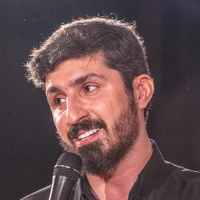 من تورو دارم هیچی نمیخوام