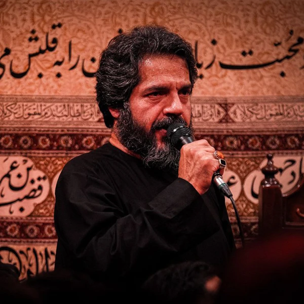 تصویر ابراهیم رحیمی - ما انقلابی در مدار نور داریم